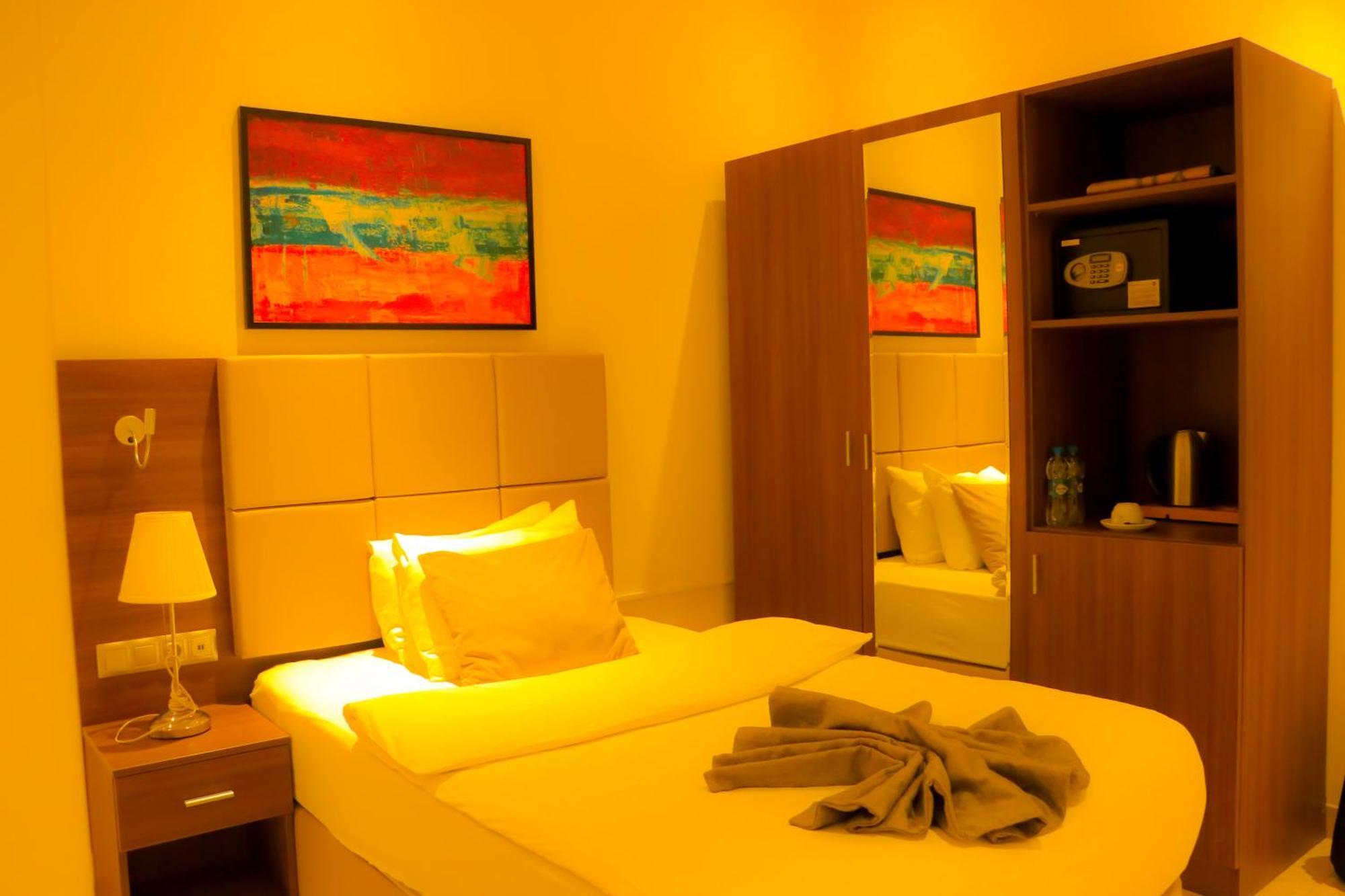 Capital Hotel Djibouti Джибути Экстерьер фото