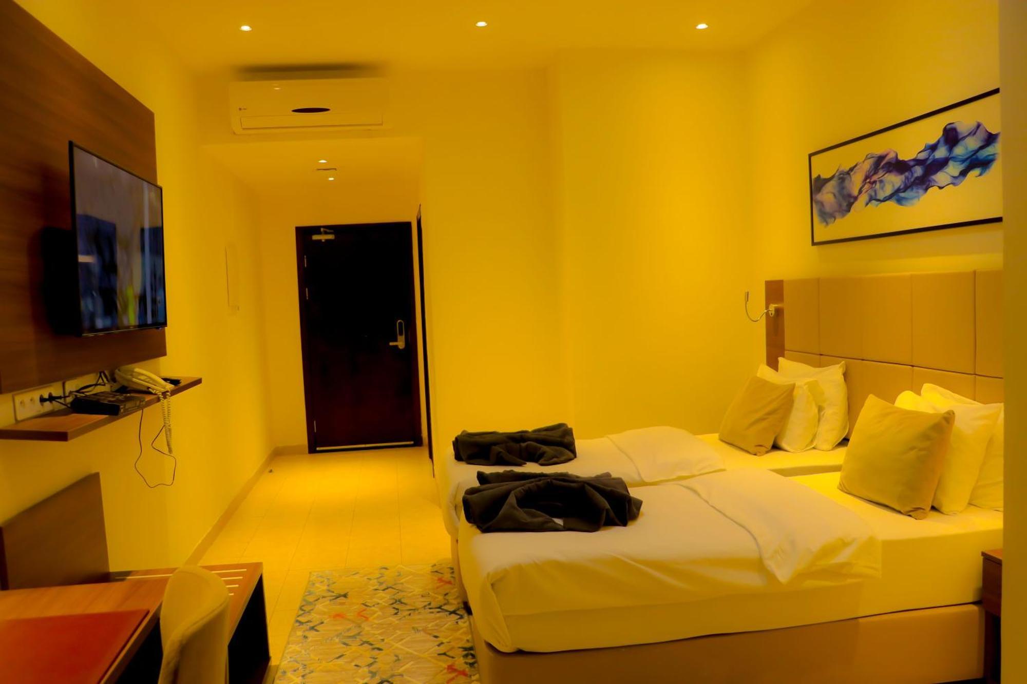 Capital Hotel Djibouti Джибути Экстерьер фото