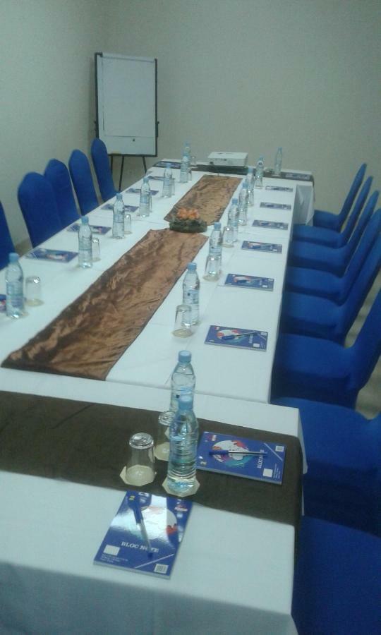 Capital Hotel Djibouti Джибути Экстерьер фото